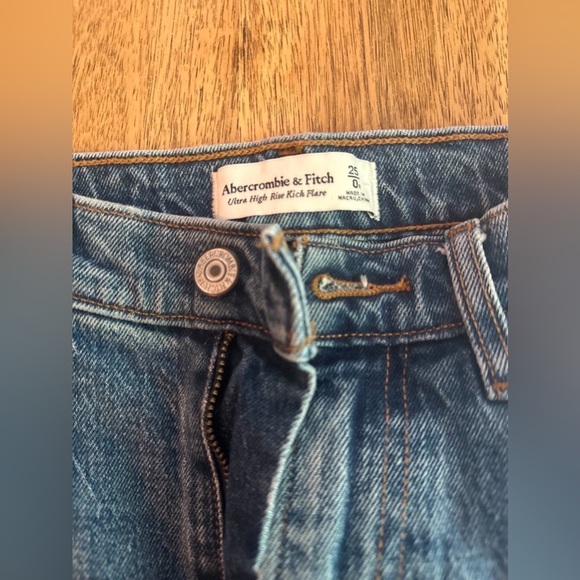 Abercrombie & Fitch high rise kick flare 25 R - Picture 4 of 5